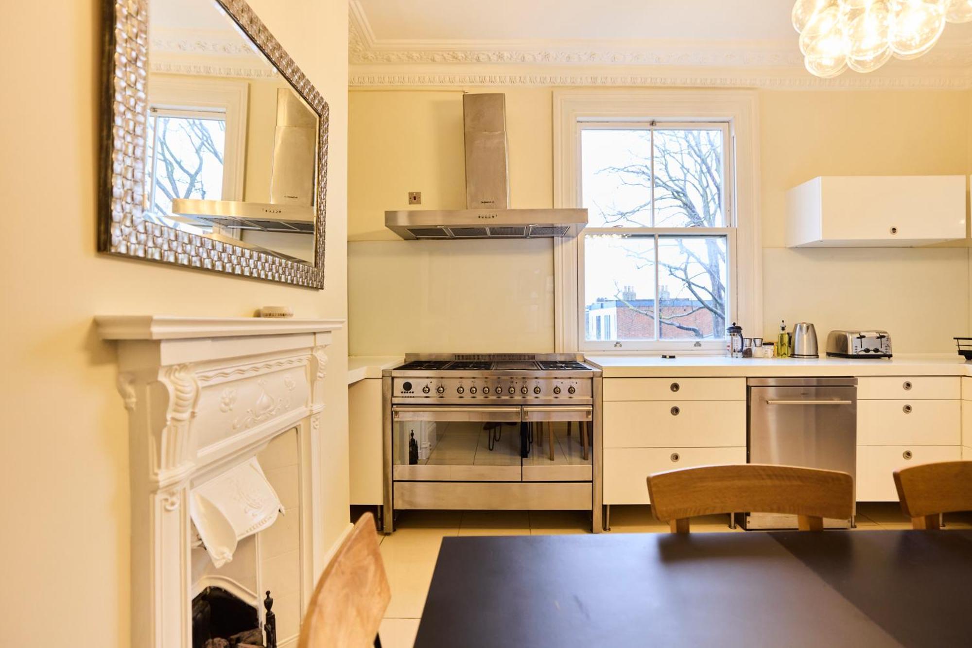 The Peckham Hideaway - Bright 3Bdr Flat Apartment London Bagian luar foto